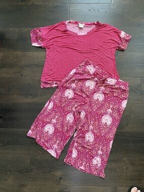 Women's Pink Paisley Short Sleeve Pajama Set